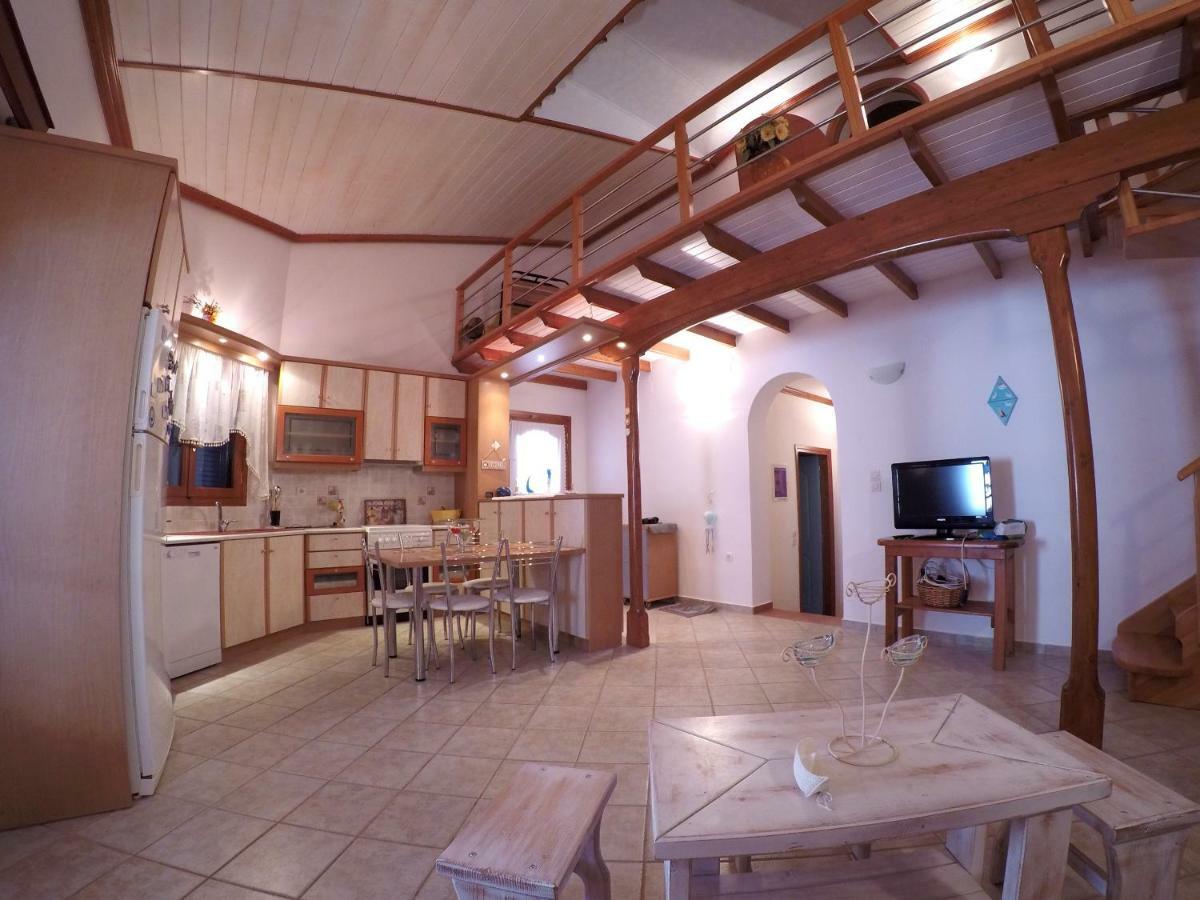 Papadogiannopoulos House เอยิโอ ภายนอก รูปภาพ